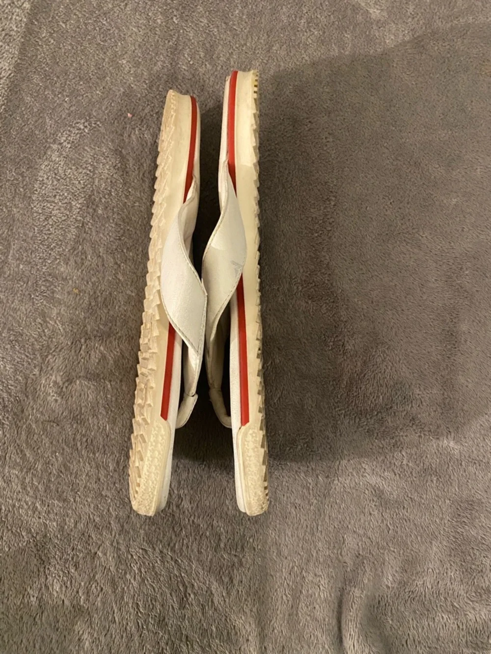 Gucci White Leather Flip Flop Sandals with Red and Blue Stripe - Picture 4 of 7